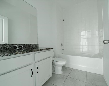 1194 Boardwalk Place - Photo Thumbnail 10