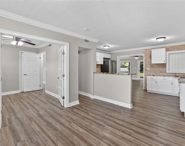 1330 S Shore Drive - Photo Thumbnail 32