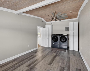 1330 S Shore Drive - Photo Thumbnail 14