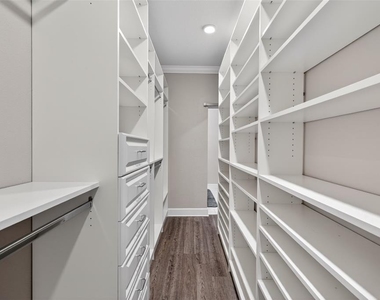 1330 S Shore Drive - Photo Thumbnail 21