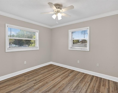 1330 S Shore Drive - Photo Thumbnail 30