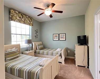 2353 Victoria Drive - Photo Thumbnail 9