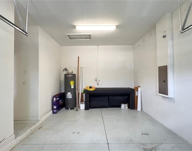 2353 Victoria Drive - Photo Thumbnail 6