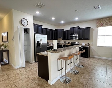 2353 Victoria Drive - Photo Thumbnail 21