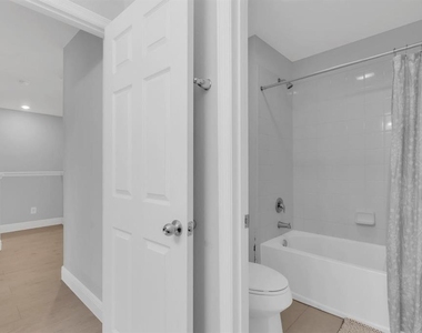 1739 Kato Way - Photo Thumbnail 13