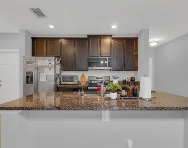 1739 Kato Way - Photo Thumbnail 4