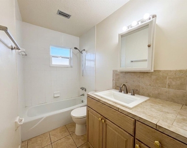 1236 Josephine Street - Photo Thumbnail 6