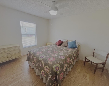 15596 Sw 13th Circle - Photo Thumbnail 18