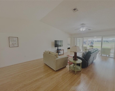 15596 Sw 13th Circle - Photo Thumbnail 7