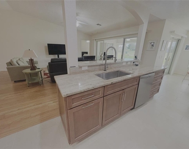 15596 Sw 13th Circle - Photo Thumbnail 10