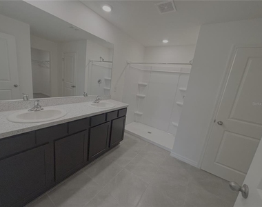 481 W Rexford Drive - Photo Thumbnail 20