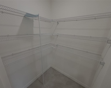 481 W Rexford Drive - Photo Thumbnail 23