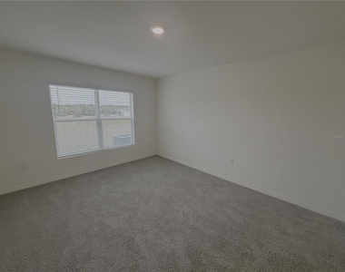 481 W Rexford Drive - Photo Thumbnail 18