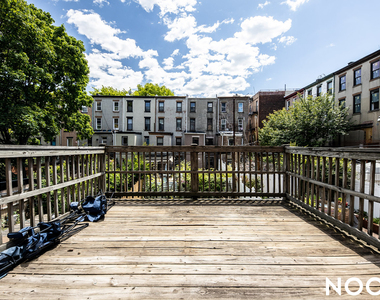 68 Halsey St - Photo Thumbnail 14