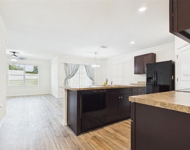 4942 Sw 97th Lane - Photo Thumbnail 8