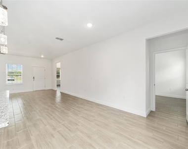 4130 Sw 130th Loop - Photo Thumbnail 3