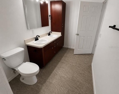 3019-3019 Walnut Court - Photo Thumbnail 5