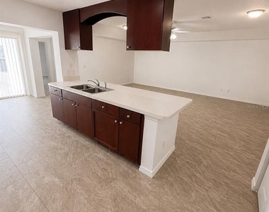 3019-3019 Walnut Court - Photo Thumbnail 11