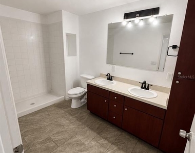3019-3019 Walnut Court - Photo Thumbnail 4