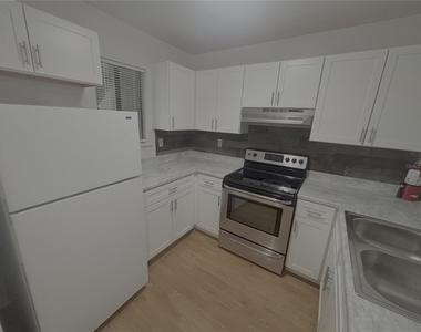 81 Se 16th Avenue - Photo Thumbnail 6