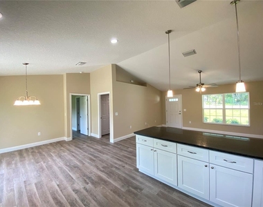2810 W Pintado Drive - Photo Thumbnail 3