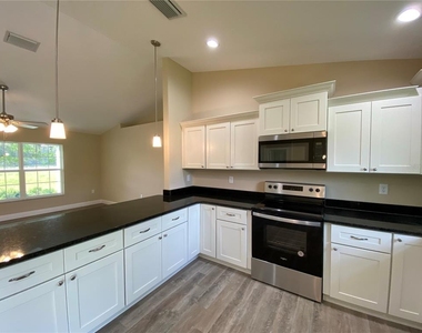 2810 W Pintado Drive - Photo Thumbnail 8