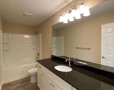 2810 W Pintado Drive - Photo Thumbnail 18