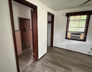 311 Ne Sanchez Avenue - Photo Thumbnail 6