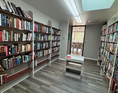 603 W Club Boulevard - Photo Thumbnail 14