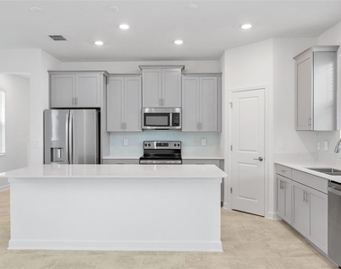 3039 Addison Boulevard - Photo Thumbnail 13