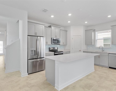 3039 Addison Boulevard - Photo Thumbnail 11