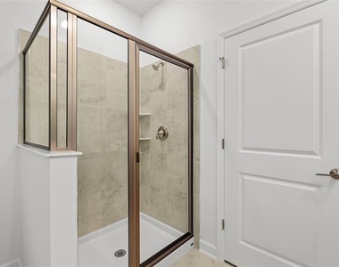 3039 Addison Boulevard - Photo Thumbnail 8