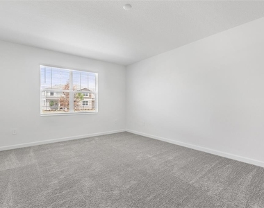3039 Addison Boulevard - Photo Thumbnail 2