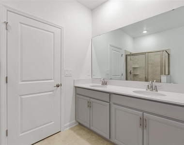 3039 Addison Boulevard - Photo Thumbnail 9