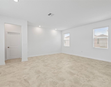 3039 Addison Boulevard - Photo Thumbnail 16
