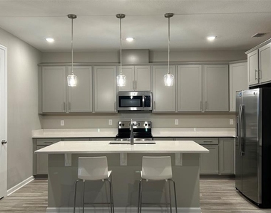 367 Sofia Lane - Photo Thumbnail 1