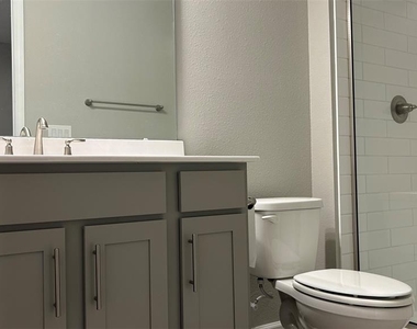 367 Sofia Lane - Photo Thumbnail 14