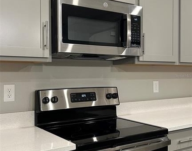 367 Sofia Lane - Photo Thumbnail 8