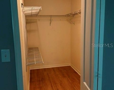 11213 Savannah Landing Circle - Photo Thumbnail 15