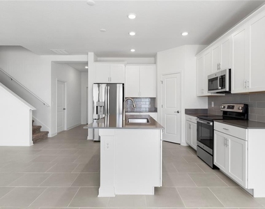 5786 Stephens Road - Photo Thumbnail 2