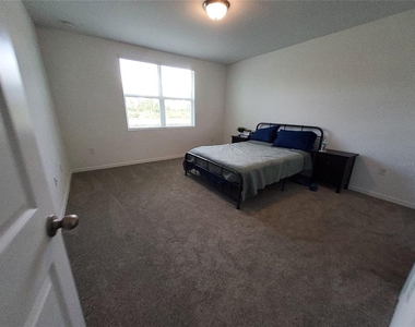 3166 Viceroy Court - Photo Thumbnail 9
