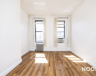 293 Wyckoff Ave - Photo Thumbnail 1
