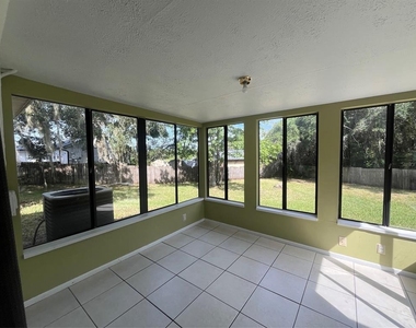 214 Bluefield Avenue - Photo Thumbnail 4