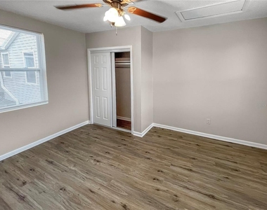 321 W Ianthe Street - Photo Thumbnail 6