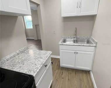 321 W Ianthe Street - Photo Thumbnail 3