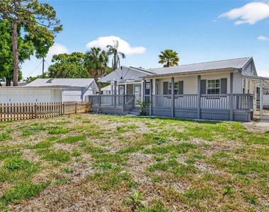 3620 E Tampa Circle - Photo Thumbnail 38