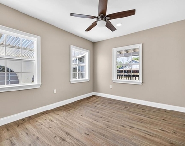 3620 E Tampa Circle - Photo Thumbnail 13