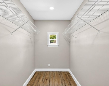 3620 E Tampa Circle - Photo Thumbnail 17