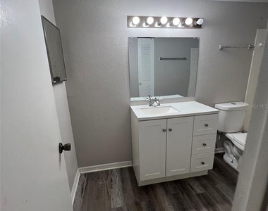 4572 Commander Drive - Photo Thumbnail 12