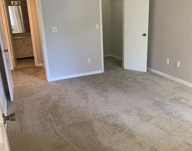 4572 Commander Drive - Photo Thumbnail 7